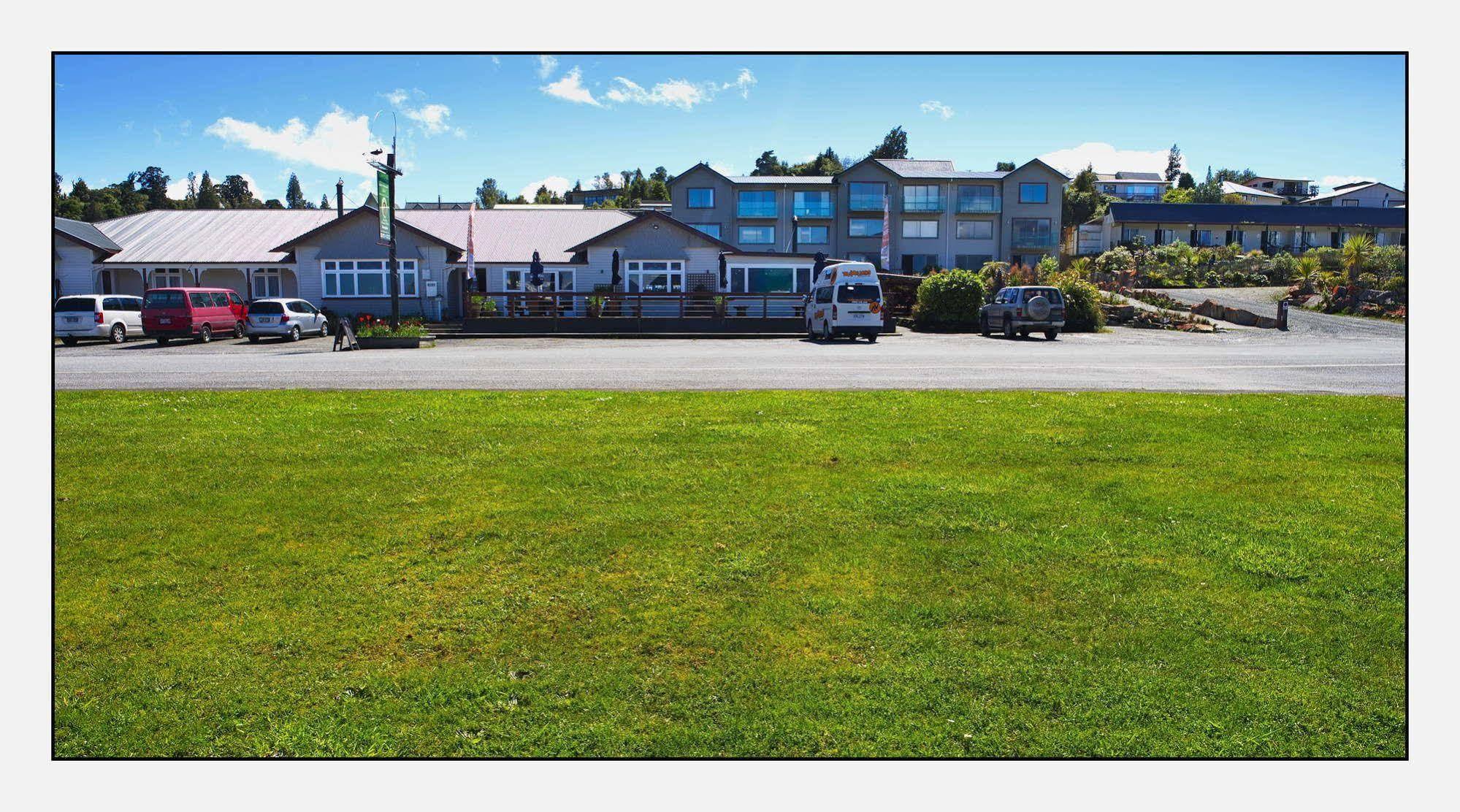 Hotel Lake Brunner Greymouth Exterior foto