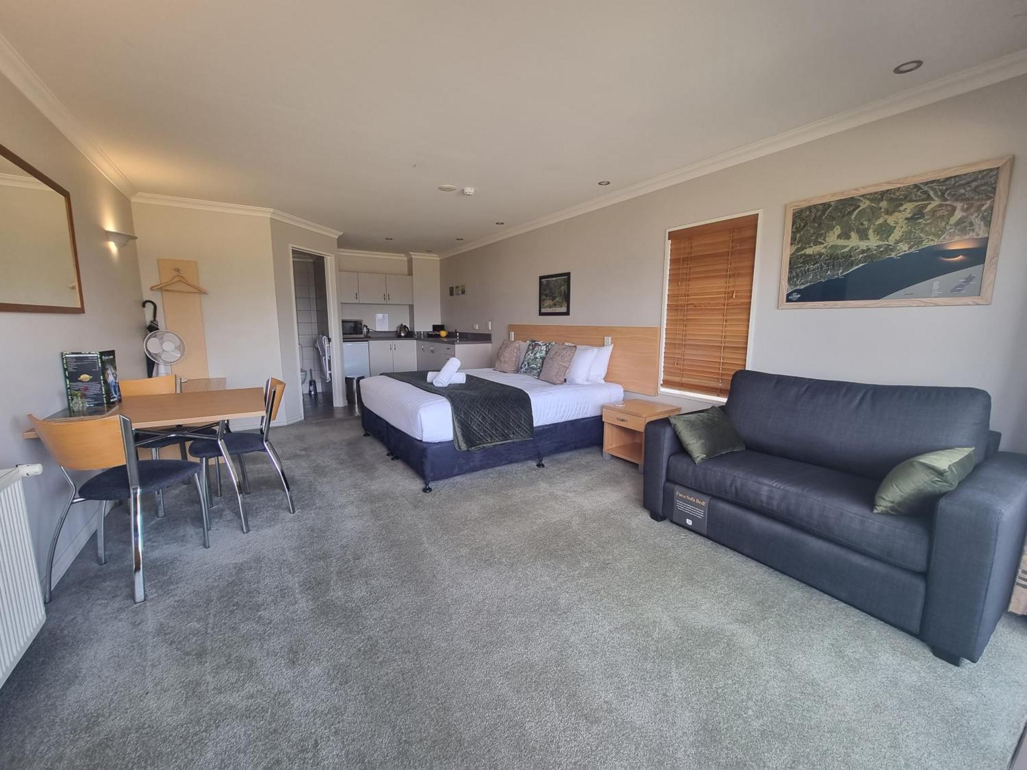 Hotel Lake Brunner Greymouth Exterior foto
