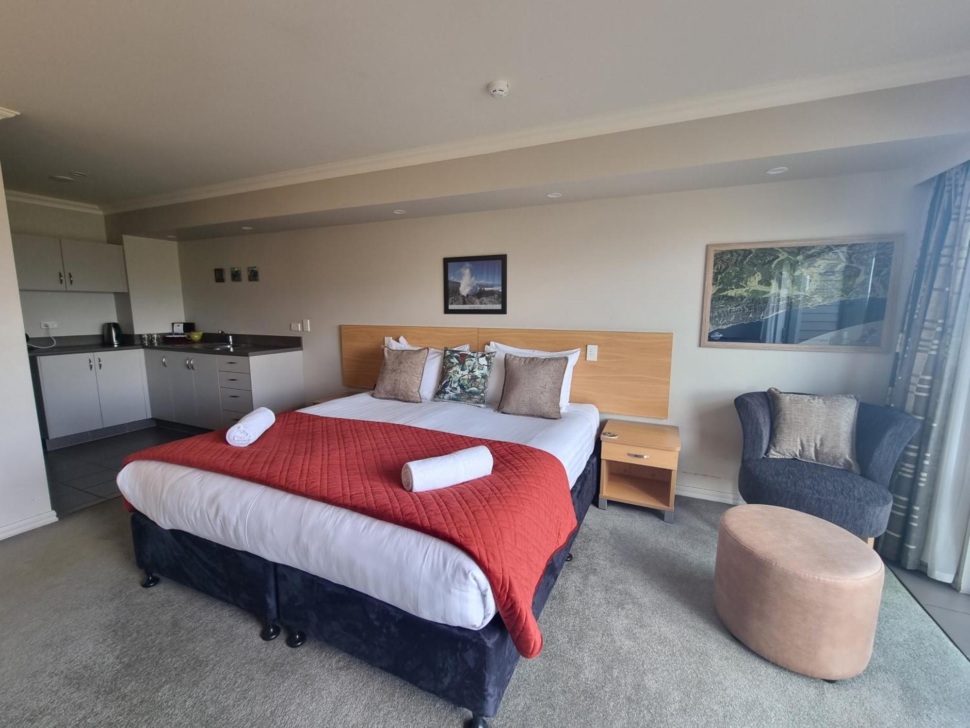 Hotel Lake Brunner Greymouth Exterior foto