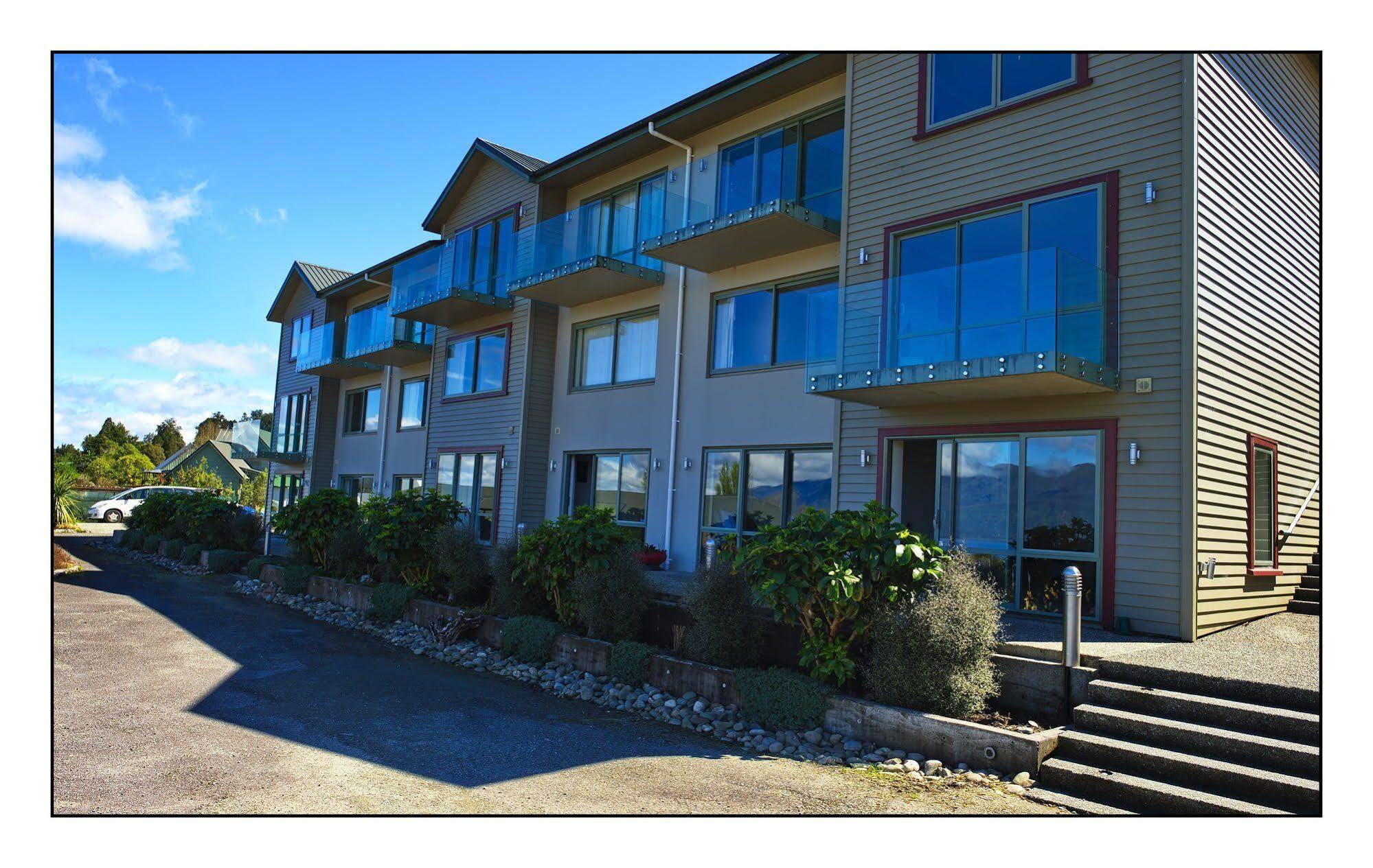 Hotel Lake Brunner Greymouth Exterior foto